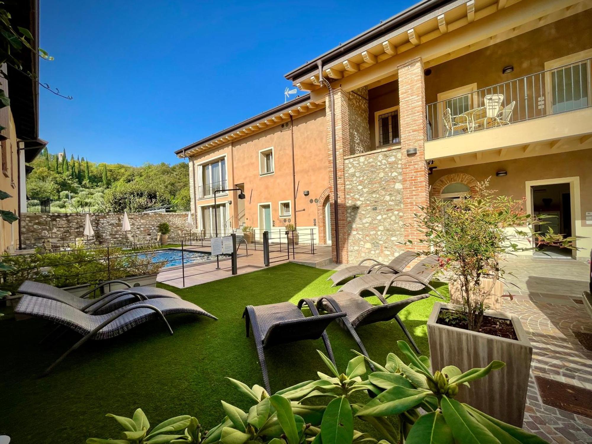 Villa Fontanelle Gardapartments Polpenazze del Garda Bagian luar foto