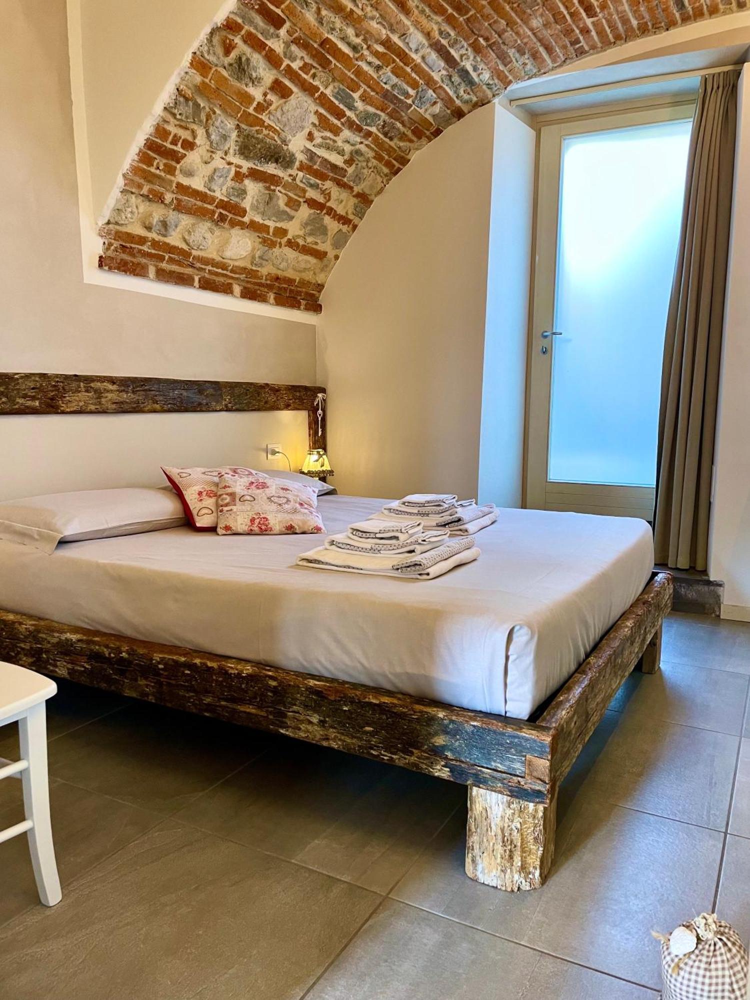 Villa Fontanelle Gardapartments Polpenazze del Garda Bagian luar foto