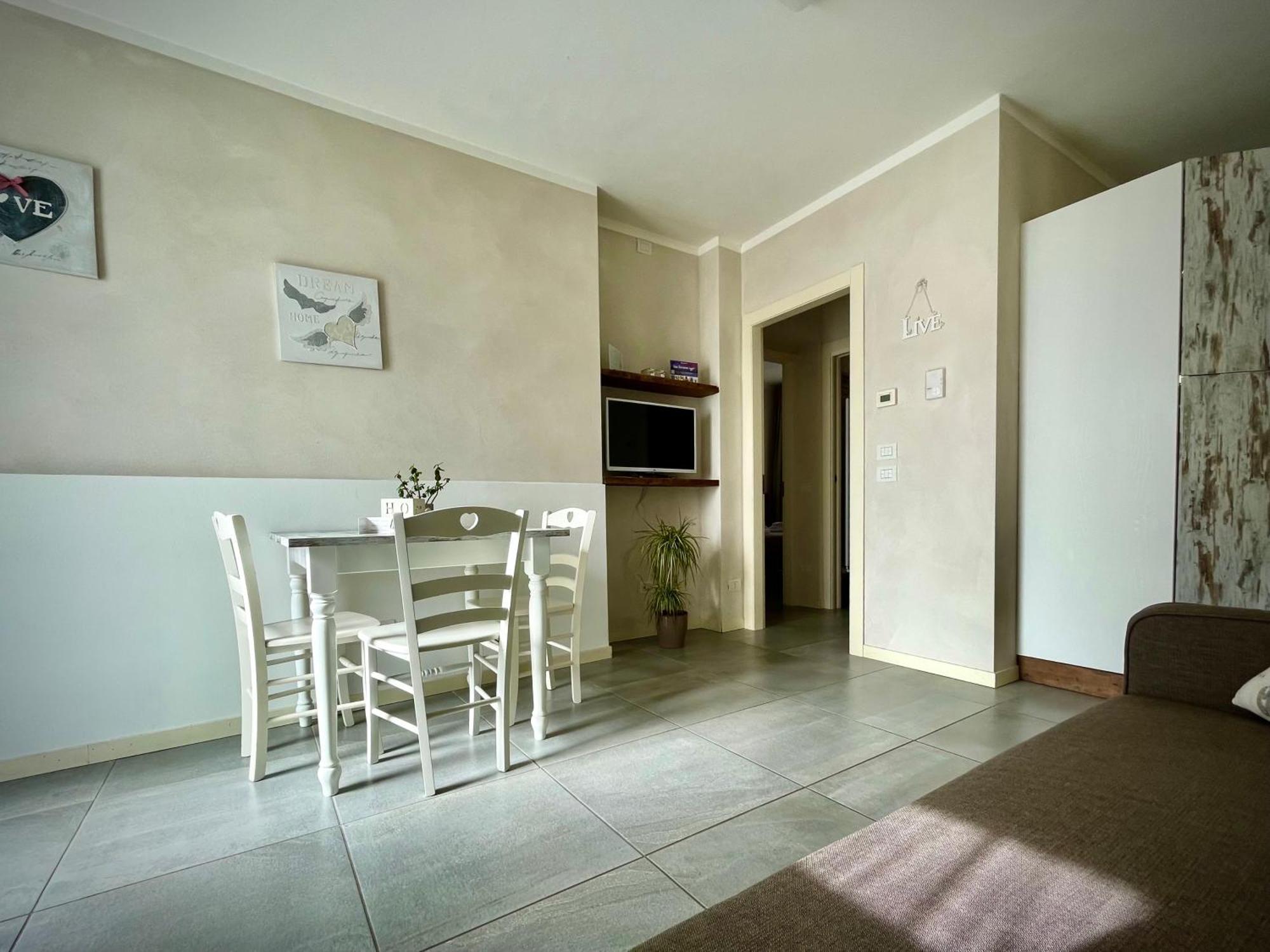 Villa Fontanelle Gardapartments Polpenazze del Garda Bagian luar foto