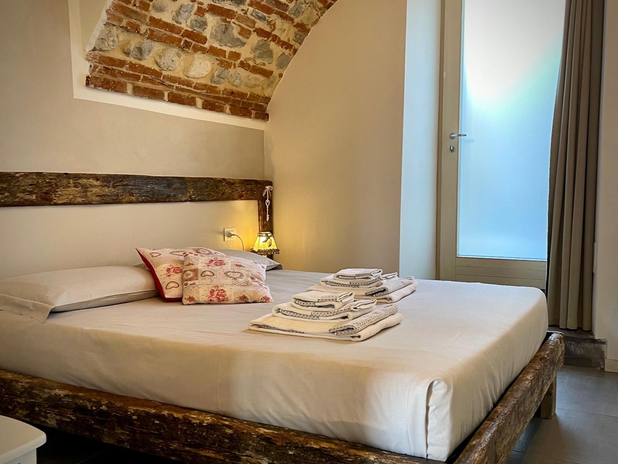 Villa Fontanelle Gardapartments Polpenazze del Garda Bagian luar foto
