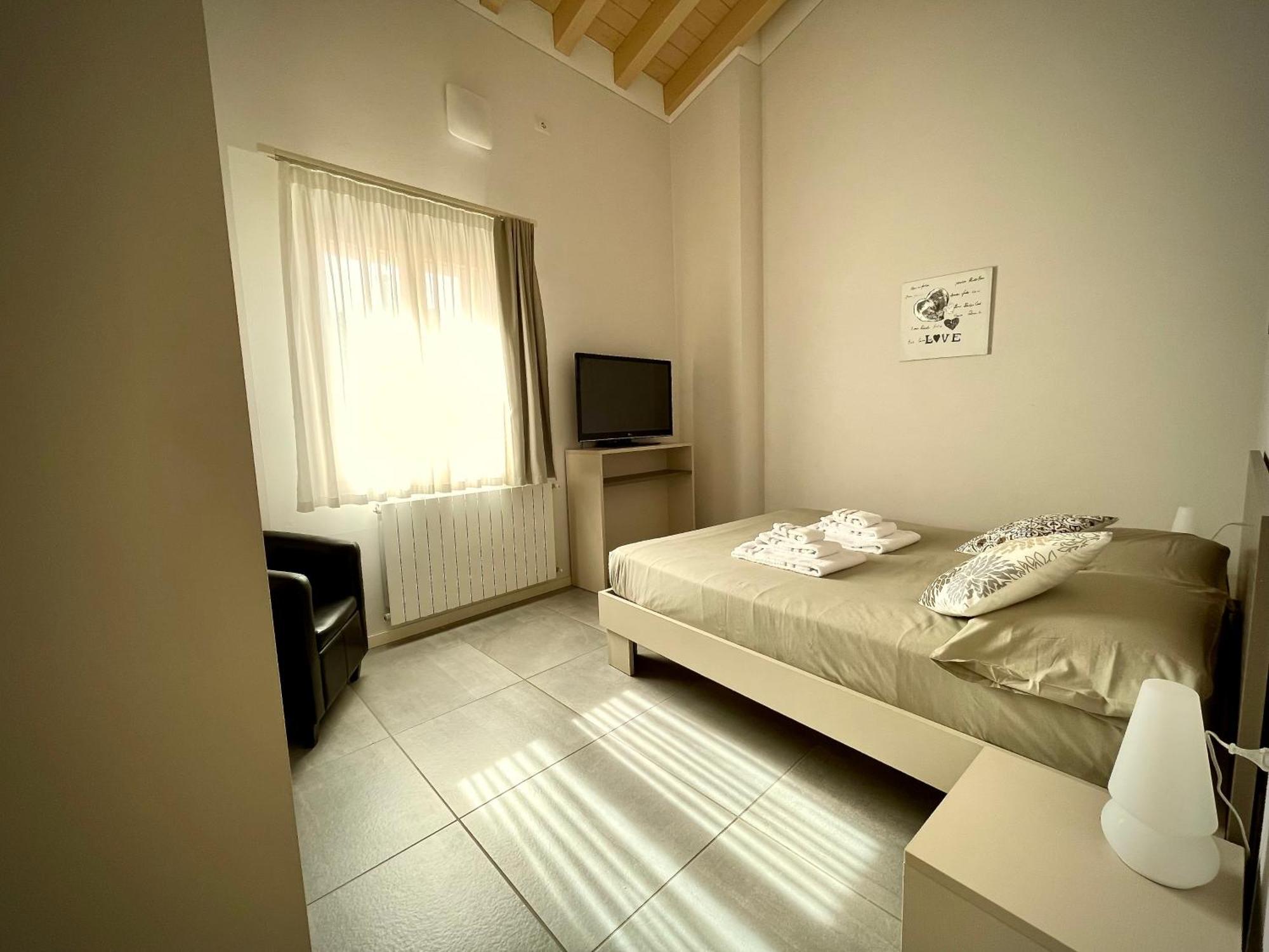 Villa Fontanelle Gardapartments Polpenazze del Garda Bagian luar foto