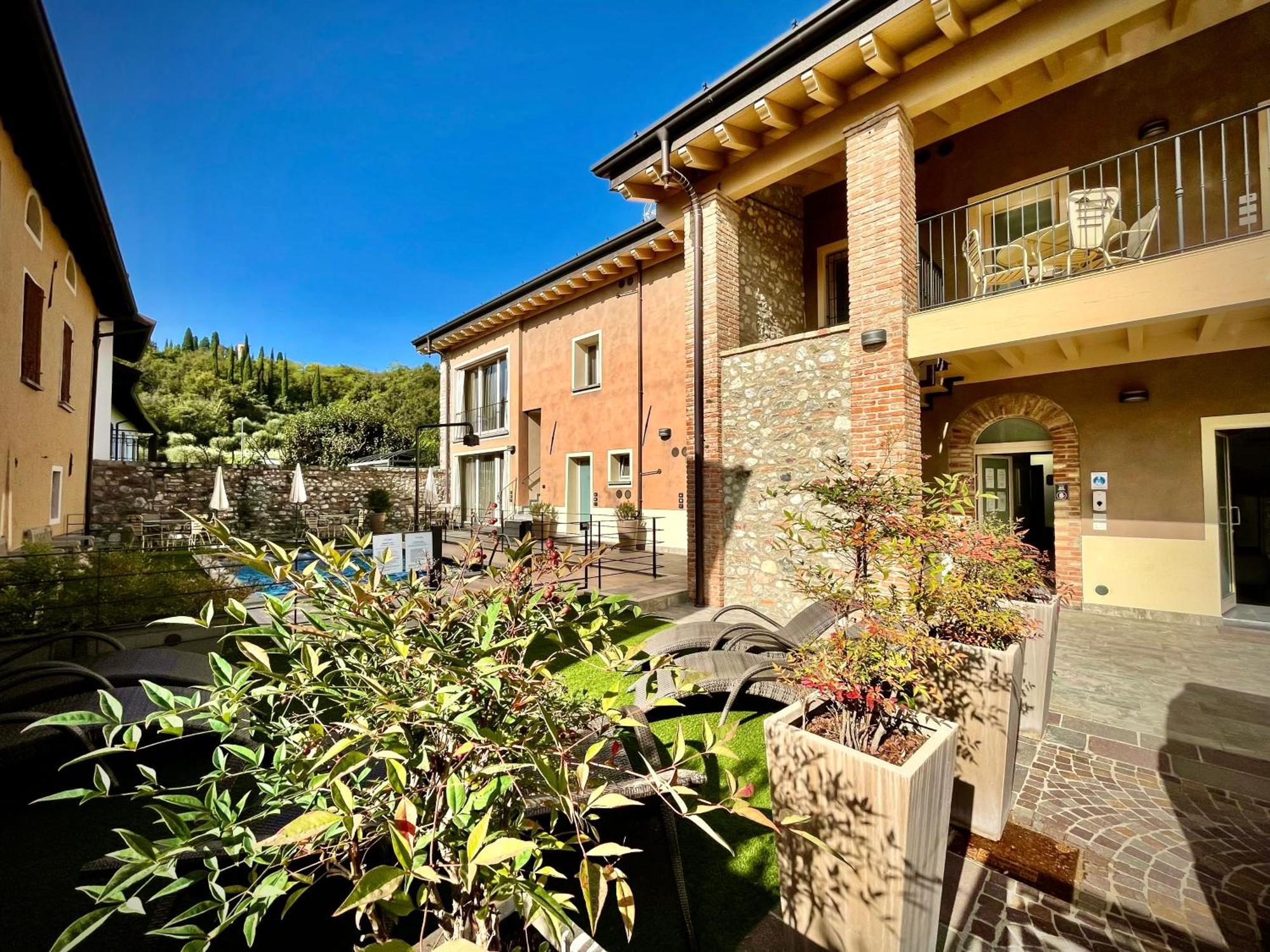 Villa Fontanelle Gardapartments Polpenazze del Garda Bagian luar foto